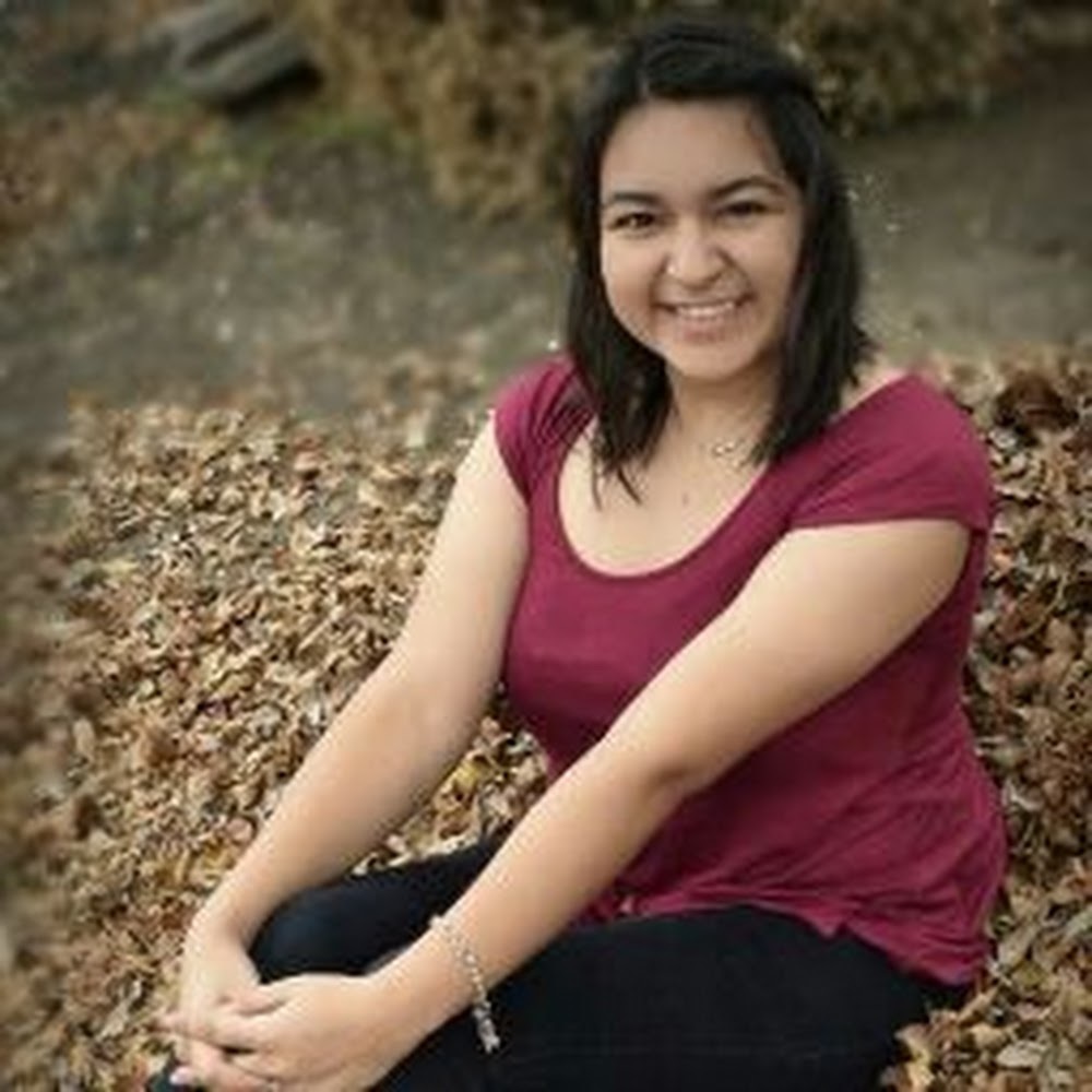 Meet your Posher, Valeria